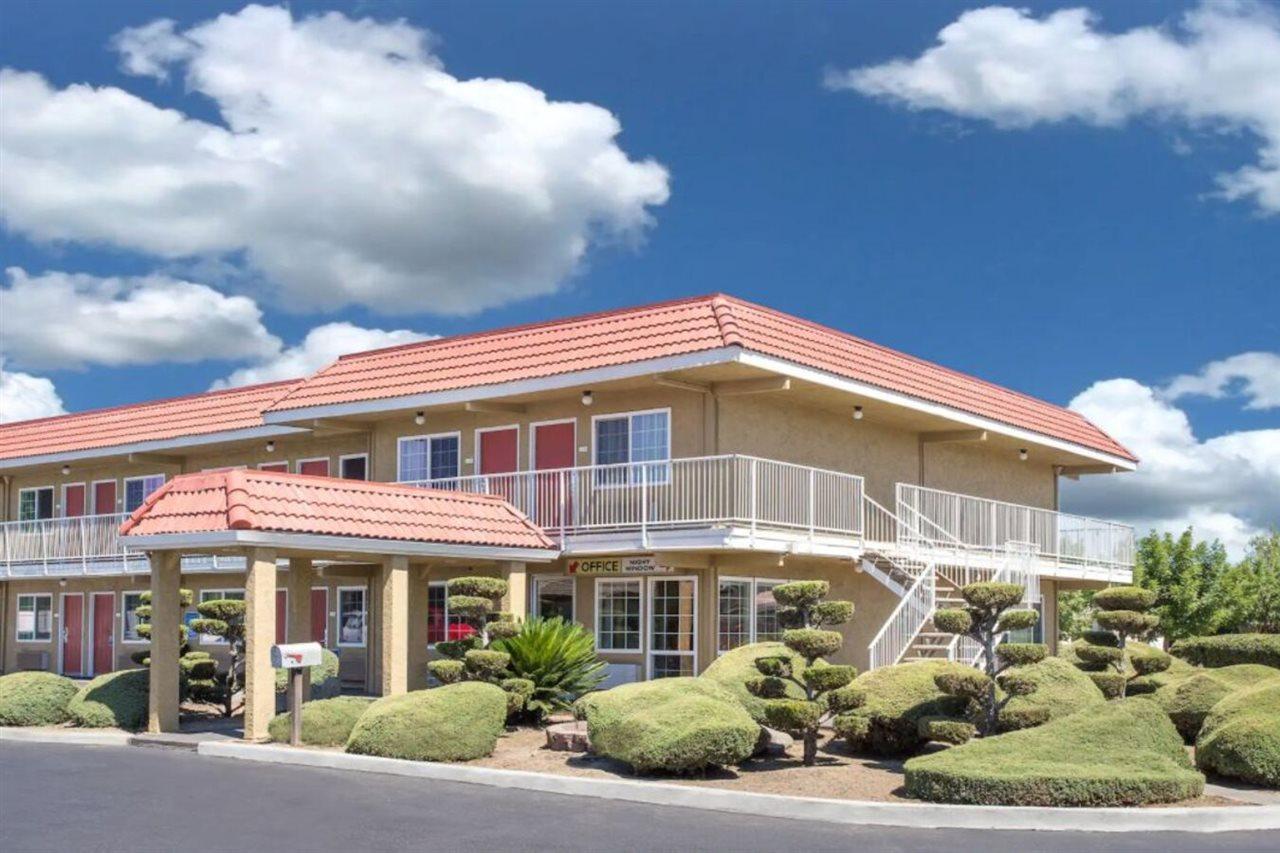 Days Inn By Wyndham Turlock Exterior foto