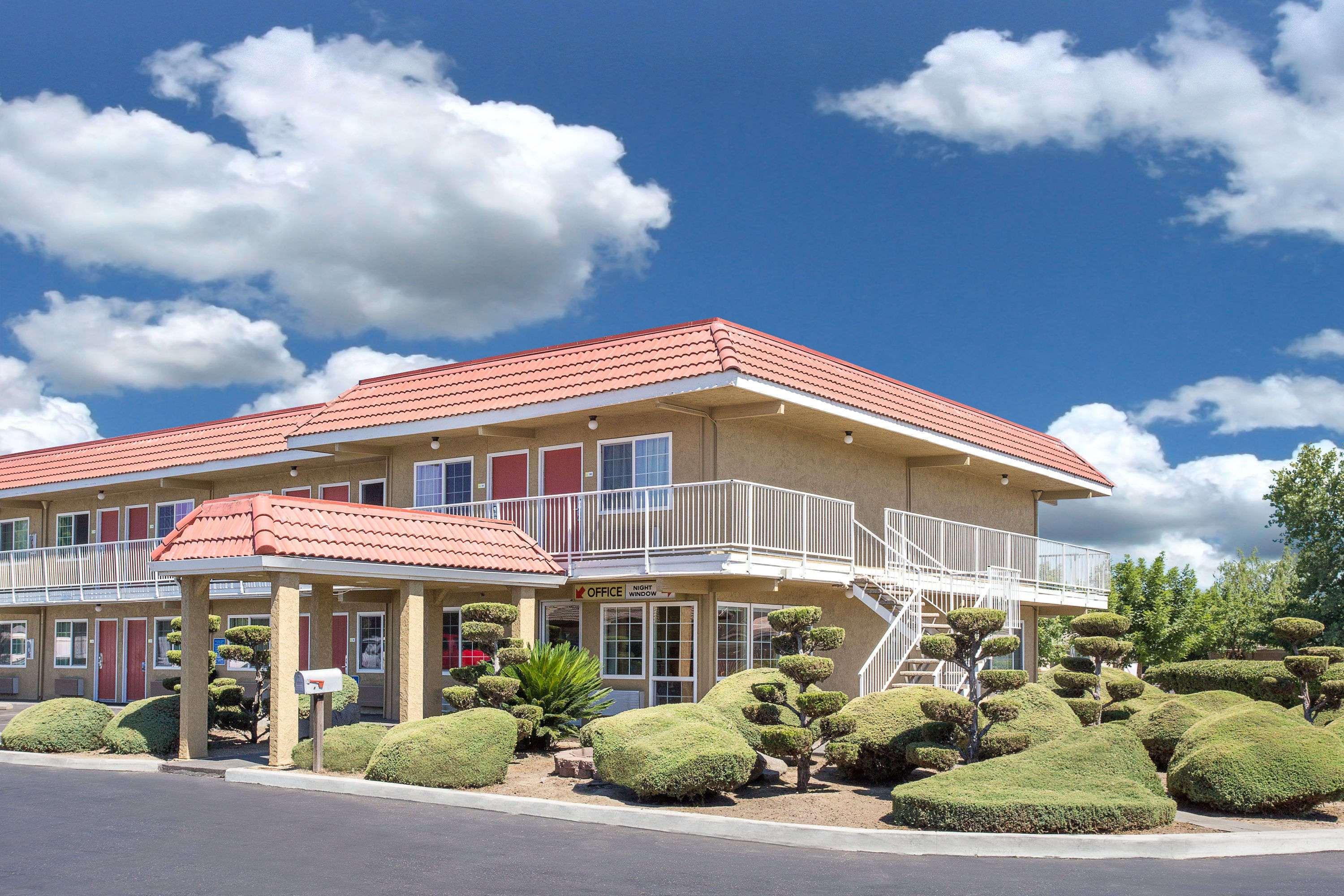 Days Inn By Wyndham Turlock Exterior foto